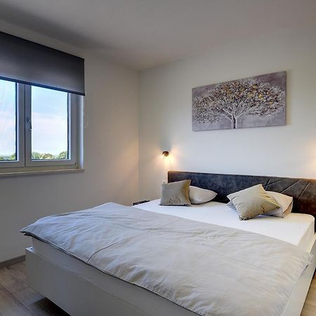 Holiday House With A Parking Space Valtura, Pula - 22784 Esterno foto