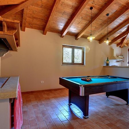 Holiday House With A Parking Space Valtura, Pula - 22784 Esterno foto