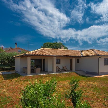 Holiday House With A Parking Space Valtura, Pula - 22784 Esterno foto